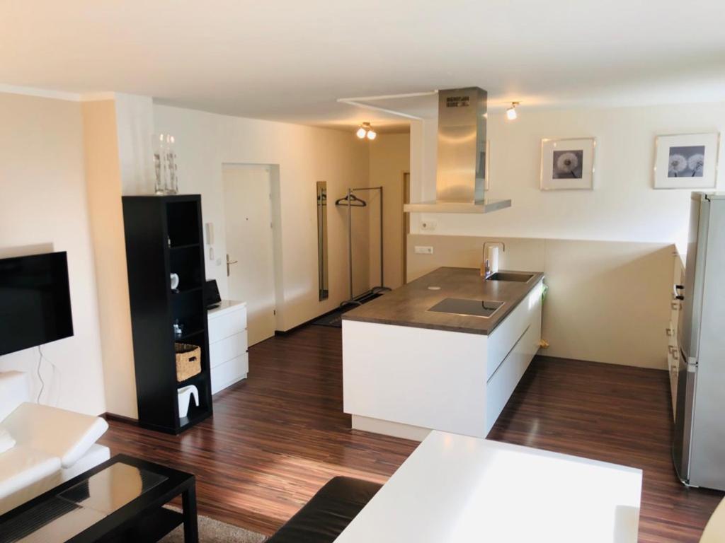 25H Garden Apartment Plus Private Beach Nezsider Kültér fotó